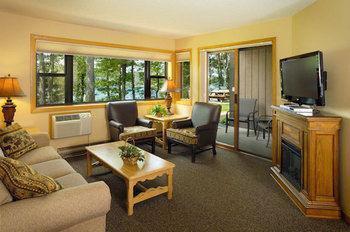 The Pointe Hotel And Suites Minocqua Dış mekan fotoğraf